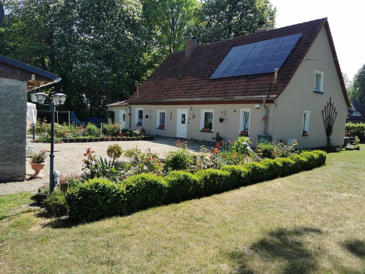 Ferienwohnung Am Stadtrand Garz Ruegen Экстерьер фото